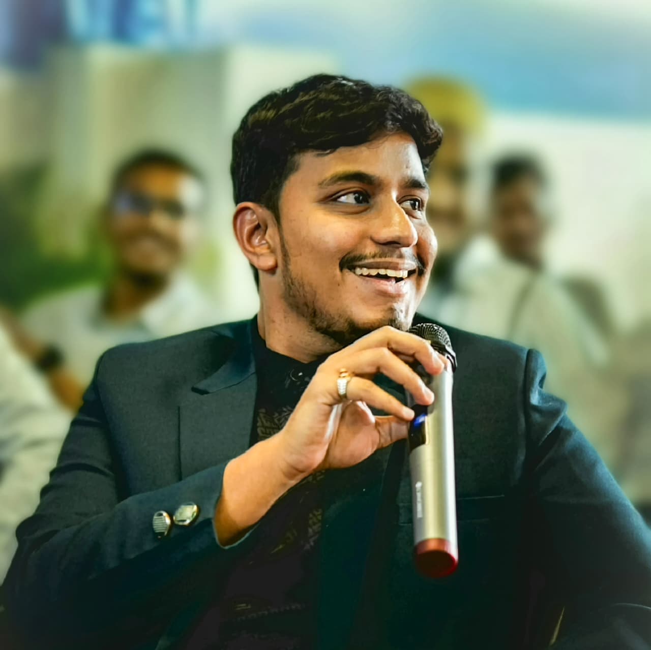 Murtaza (John)